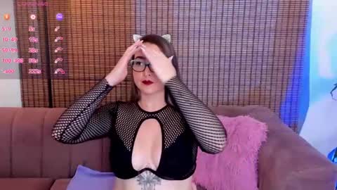 Snapshot of ariana_cross_ chatting on December 10, 2024, 4:06 pm Ariana Cruz online show from December 10, 2024, 4:06 pm