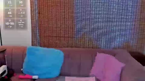 Snapshot of ariana_cross_ chatting on November 21, 2025, 4:49 pm Ariana Cruz online show from November 21, 2025, 4:49 pm