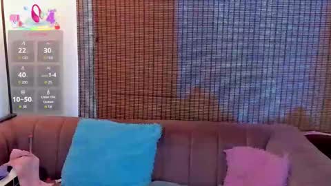 Snapshot of ariana_cross_ chatting on December 4, 2025, 4:16 pm Ariana Cruz online show from December 4, 2025, 4:16 pm