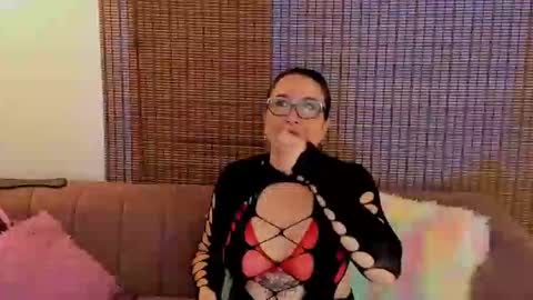 Snapshot of ariana_cross_ chatting on March 22, 2026, 1:47 pm Ariana Cruz online show from March 22, 2026, 1:47 pm