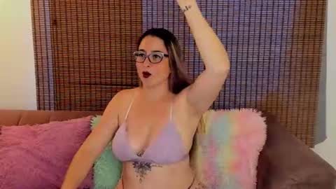 Snapshot of ariana_cross_ chatting on April 6, 2026, 12:28 pm Ariana Cruz online show from April 6, 2026, 12:28 pm