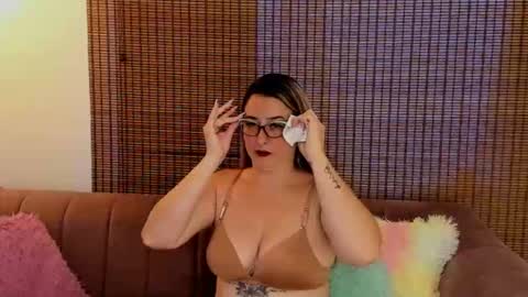 Snapshot of ariana_cross_ chatting on April 10, 2026, 12:21 pm Ariana Cruz online show from April 10, 2026, 12:21 pm