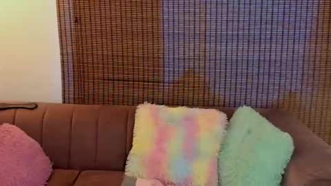 Snapshot of ariana_cross_ chatting on April 18, 2026, 1:15 pm Ariana Cruz online show from April 18, 2026, 1:15 pm