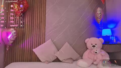 Snapshot of ariana_jhonson11 chatting on April 4, 2026, 12:35 pm Ariana online show from April 4, 2026, 12:35 pm