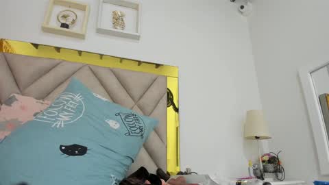 Snapshot of ariana_martins chatting on January 8, 2025, 9:10 am ARI online show from January 8, 2025, 9:10 am