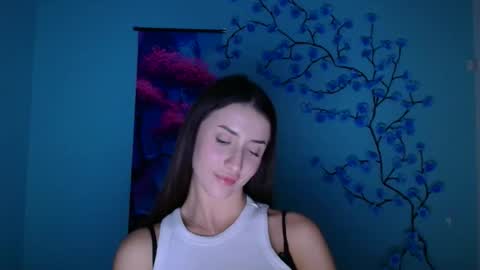 Ariana online show from November 24, 2025, 1:11 pm