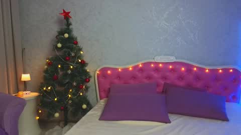 Snapshot of ariana_petite chatting on December 25, 2024, 12:16 am Ariana online show from December 25, 2024, 12:16 am