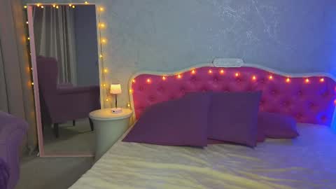 Snapshot of ariana_petite chatting on February 23, 2025, 11:04 pm Ariana online show from February 23, 2025, 11:04 pm