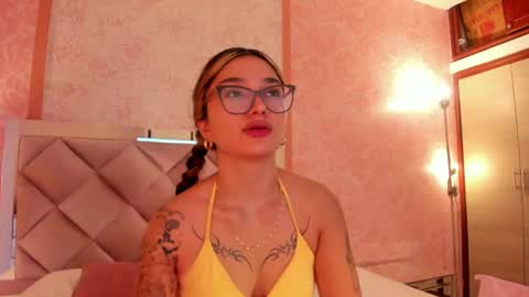 Ari online show from October 17, 2025, 3:10 am