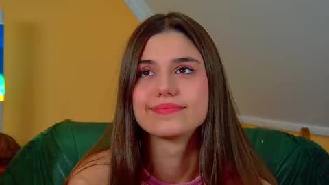 Snapshot of arianaallens chatting on November 26, 2025, 6:36 am Ariana online show from November 26, 2025, 6:36 am