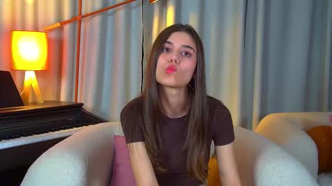 Snapshot of arianaallens chatting on November 27, 2025, 6:59 am Ariana online show from November 27, 2025, 6:59 am