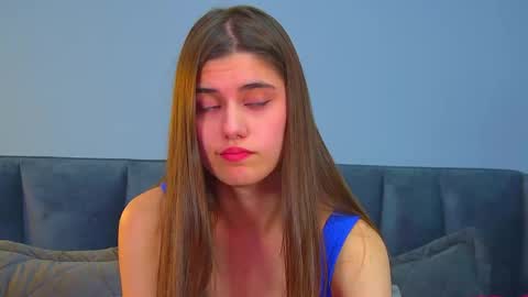 Snapshot of arianaallens chatting on December 16, 2025, 6:18 am Ariana online show from December 16, 2025, 6:18 am