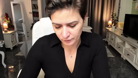 Ana online show from January 4, 2025, 10:49 am