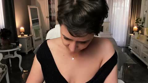 Ana online show from February 26, 2025, 3:19 pm