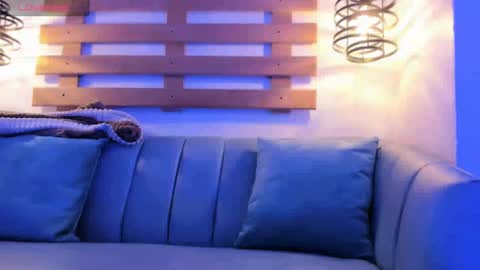 Ari  online show from October 7, 2025, 1:08 pm