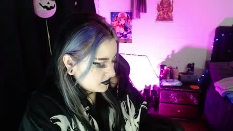 Snapshot of arianauwu666 chatting on June 12, 2026, 9:46 pm help me 100 hands up my OF is Free online show from June 12, 2026, 9:46 pm