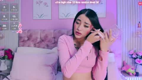 arianawest_ online show from May 11, 2026, 12:33 pm