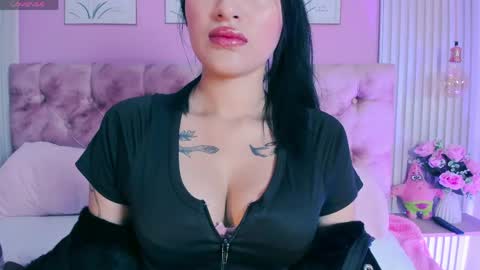 arianawest_ online show from May 20, 2026, 12:55 pm