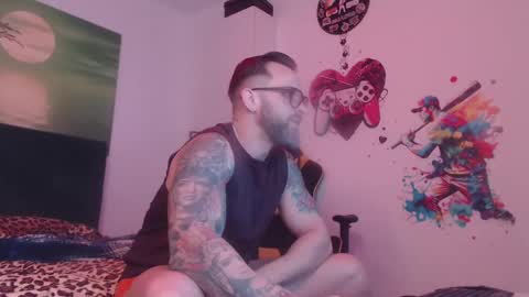 ariandeluna online show from January 6, 2025, 11:29 am