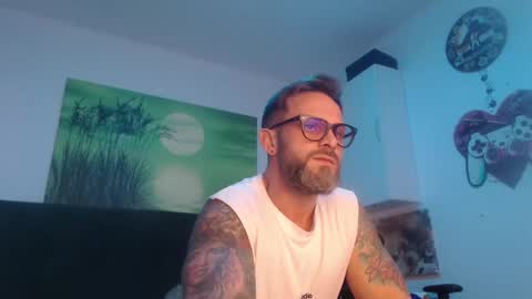 ariandeluna online show from January 8, 2025, 7:03 pm