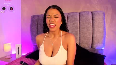 Snapshot of arianna_roxe_ chatting on June 6, 2026, 5:45 am arianna_roxe_ online show from June 6, 2026, 5:45 am