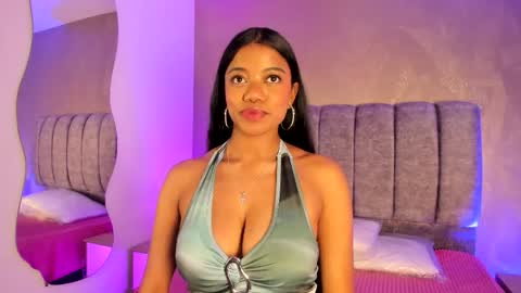Snapshot of arianna_roxe_ chatting on June 10, 2026, 8:57 am arianna_roxe_ online show from June 10, 2026, 8:57 am