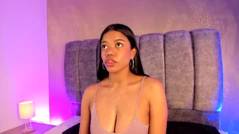 Snapshot of arianna_roxe_ chatting on June 16, 2026, 9:23 am arianna_roxe_ online show from June 16, 2026, 9:23 am