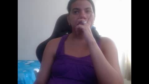 ariannaloovel online show from October 24, 2025, 4:58 pm