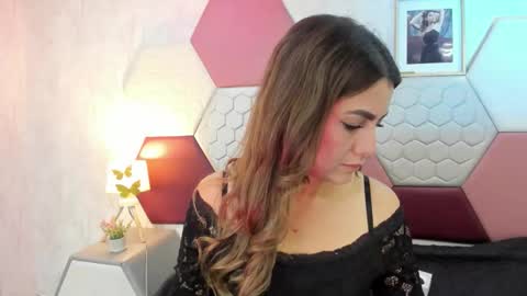 Snapshot of ariarous chatting on March 25, 2026, 5:41 pm aria online show from March 25, 2026, 5:41 pm