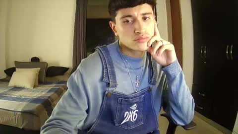 Snapshot of ariaskeylor04 chatting on March 17, 2026, 6:06 am Keylor online show from March 17, 2026, 6:06 am