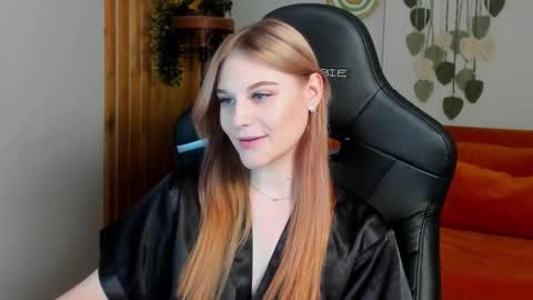 Aria online show from October 30, 2025, 6:41 pm