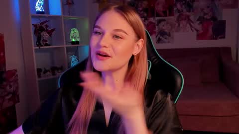 Aria online show from November 24, 2025, 5:23 pm