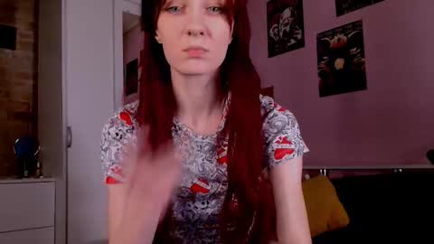 Snapshot of aribluush chatting on November 7, 2025, 6:24 am aribluush online show from November 7, 2025, 6:24 am