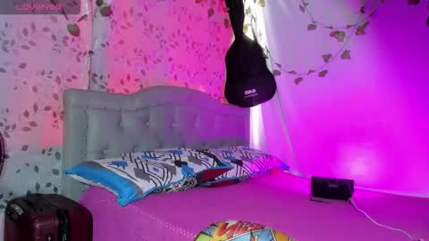 Snapshot of ariel_adan chatting on December 17, 2025, 12:33 pm ariel_adan online show from December 17, 2025, 12:33 pm