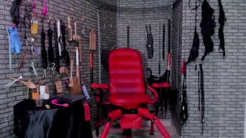 Snapshot of ariel_bdsm chatting on March 10, 2026, 5:01 am Ariel online show from March 10, 2026, 5:01 am