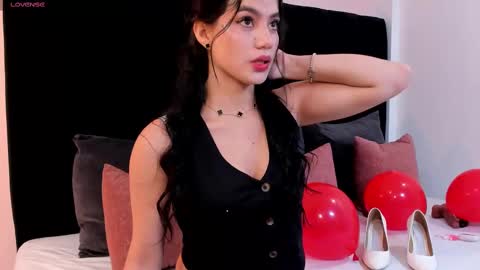 Snapshot of ariel_jonnes chatting on September 21, 2025, 5:09 am Ariel online show from September 21, 2025, 5:09 am