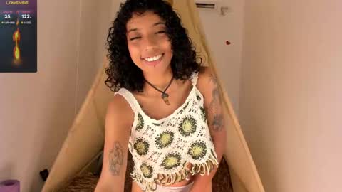 Snapshot of ariella_ruiz chatting on October 3, 2025, 3:31 pm A R I online show from October 3, 2025, 3:31 pm