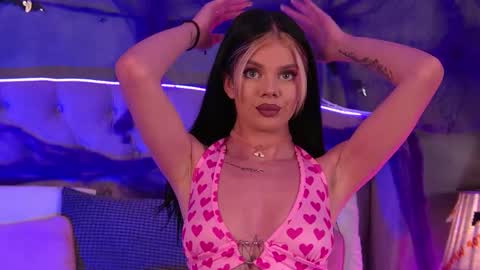 Ariell online show from October 25, 2025, 5:08 pm