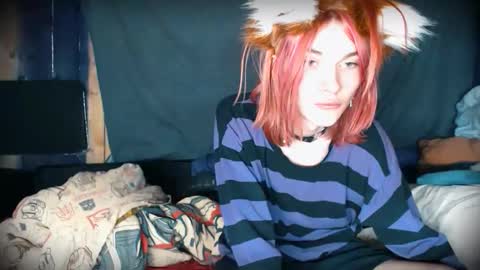 arielpinkcat online show from December 15, 2025, 1:21 am