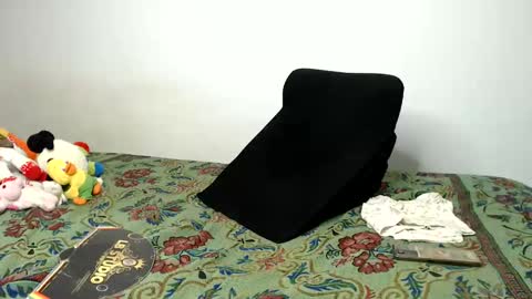 Snapshot of arielstarfish chatting on December 12, 2024, 2:04 am Ariel Starfish online show from December 12, 2024, 2:04 am