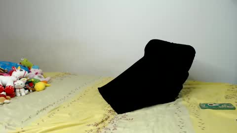 Snapshot of arielstarfish chatting on March 1, 2025, 11:47 pm Ariel Starfish online show from March 1, 2025, 11:47 pm