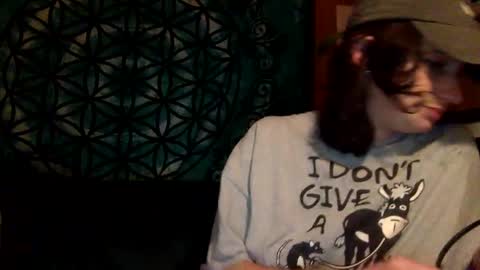 Snapshot of arielwyld chatting on December 4, 2024, 1:47 am ariel  colin when hes here online show from December 4, 2024, 1:47 am