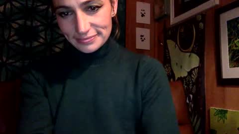 Snapshot of arielwyld chatting on December 18, 2024, 3:37 am ariel  colin when hes here online show from December 18, 2024, 3:37 am