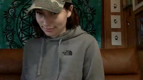 Snapshot of arielwyld chatting on March 12, 2025, 2:01 pm ariel  colin when hes here online show from March 12, 2025, 2:01 pm