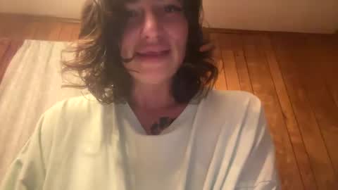 Snapshot of arielwyld chatting on October 4, 2025, 10:41 pm ariel  colin when hes here online show from October 4, 2025, 10:41 pm