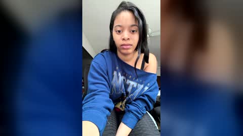 Snapshot of ariessisbetter chatting on May 11, 2026, 6:38 pm ariessisbetter online show from May 11, 2026, 6:38 pm