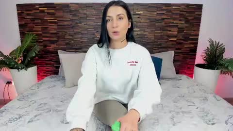 Snapshot of ariiaa_1 chatting on July 6, 2026, 5:15 am ARIANNA online show from July 6, 2026, 5:15 am
