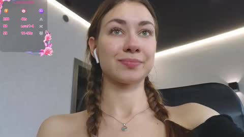 Snapshot of ariiadnaaa chatting on March 4, 2025, 8:13 am Ariadna online show from March 4, 2025, 8:13 am