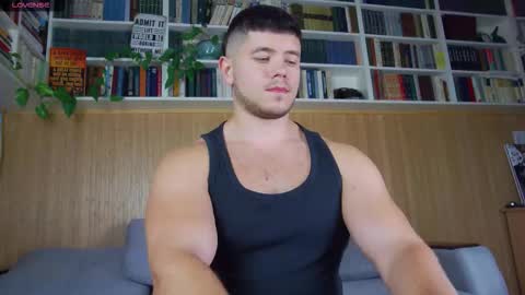 Snapshot of arilass chatting on September 11, 2025, 11:32 am A n g e l  f r o m  H e l l online show from September 11, 2025, 11:32 am