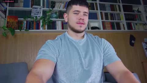 Snapshot of arilass chatting on September 17, 2025, 6:59 am A n g e l  f r o m  H e l l online show from September 17, 2025, 6:59 am